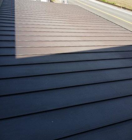 雨漏り調査　ガルバリウム鋼板製屋根に大きな問題はなし　